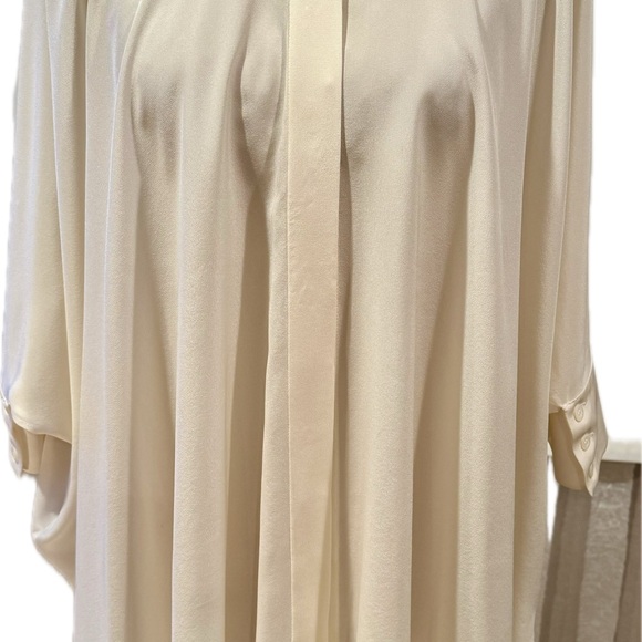 GUCCI Fabulous 100% Silk tunic/blouse ivory unique style. Size M/L, 40 - Picture 7 of 16